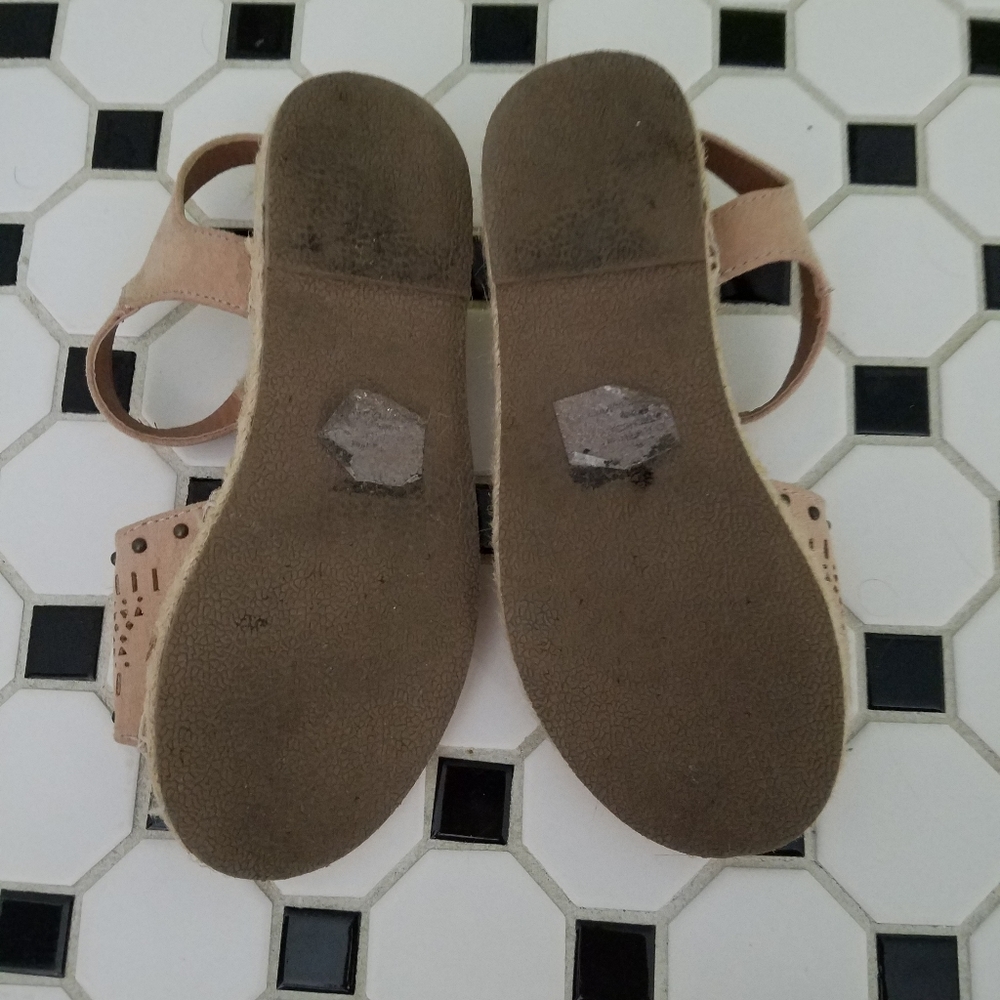 Target sandals - Picture 2 of 2